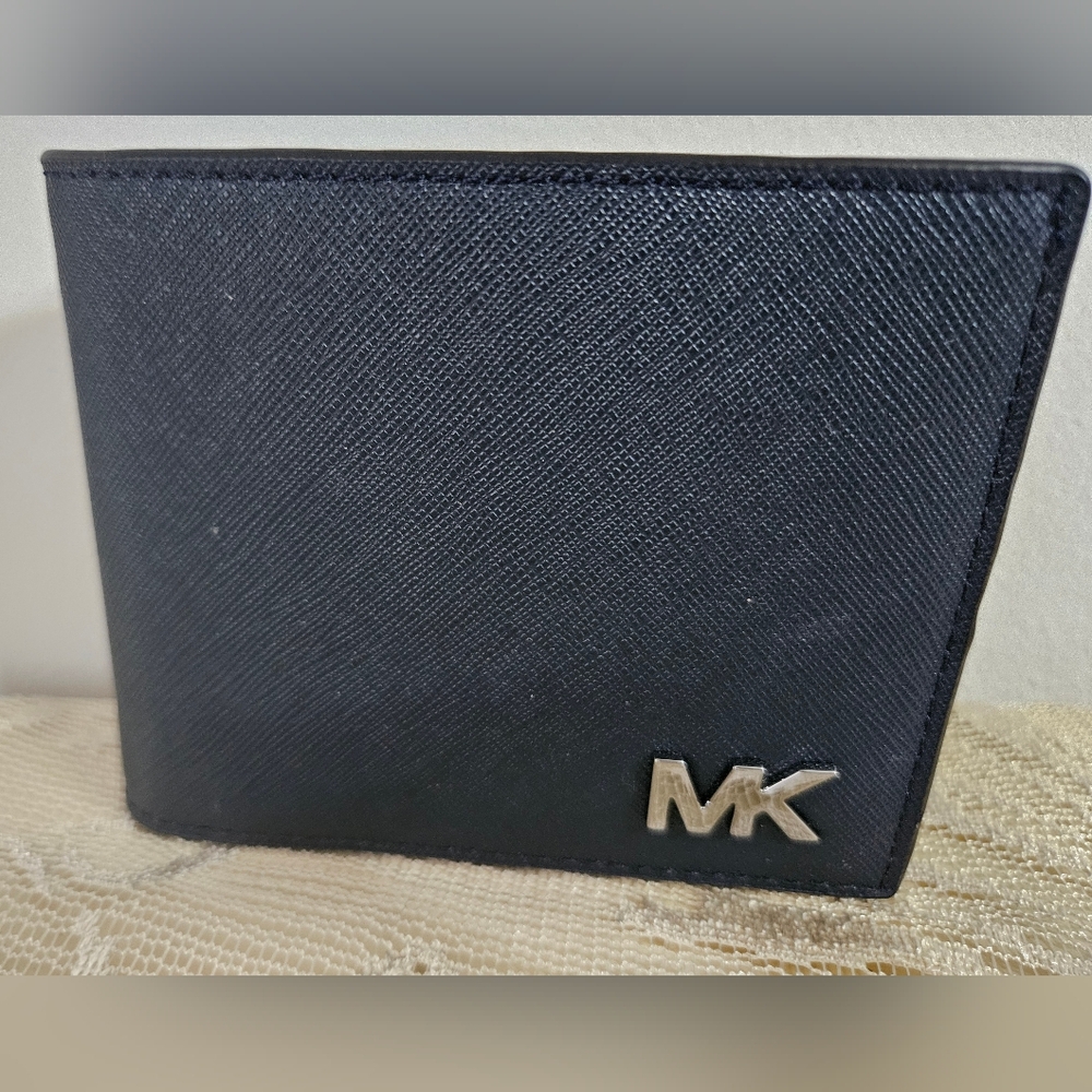 NWT Michael Kors Navy Cooper Saffiano Leather Billfold Wallet w/ Passcase $198